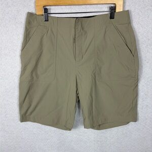 Eddie Bauer Khaki Shorts Size 14